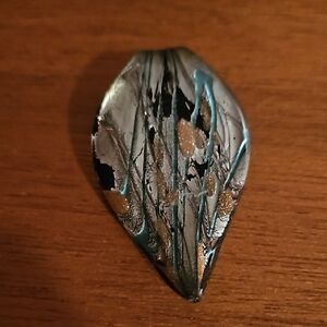 ❄️3 for $20❄️Artisan Leaf-Shaped Pendant